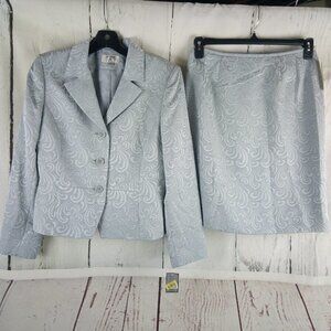 Stresa Womens Size 8P 3 Button Gray Paisley 2pc Skirt Suit NWT $240